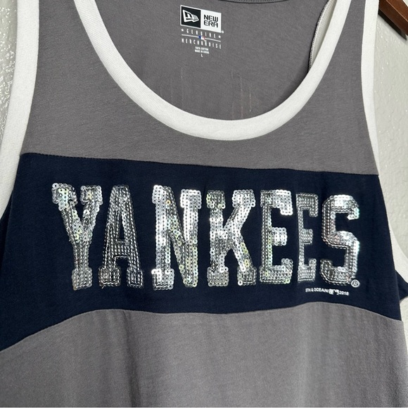 New York Yankees Women's L Baseball Bling Sleeveless Tank Grey Blue Athletic - Picture 2 of 7